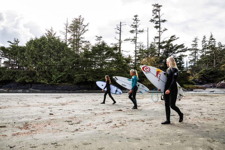 Tofino Surfing